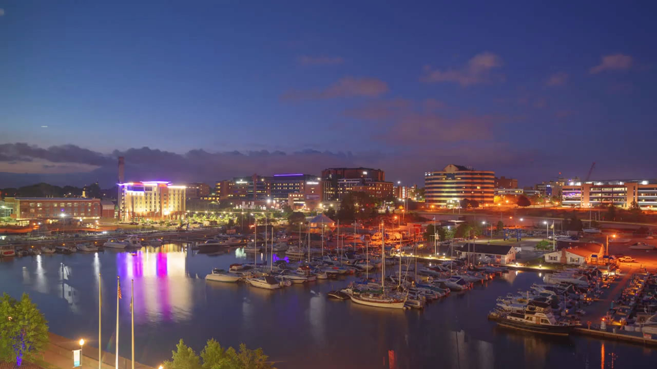 you browser lacks html5 video support